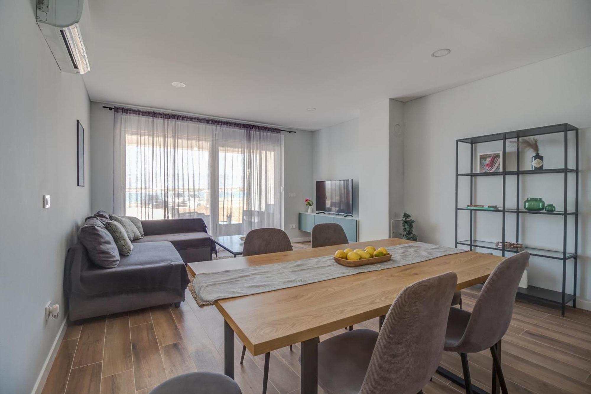 B & R Summer Breeze Apartments ニン エクステリア 写真