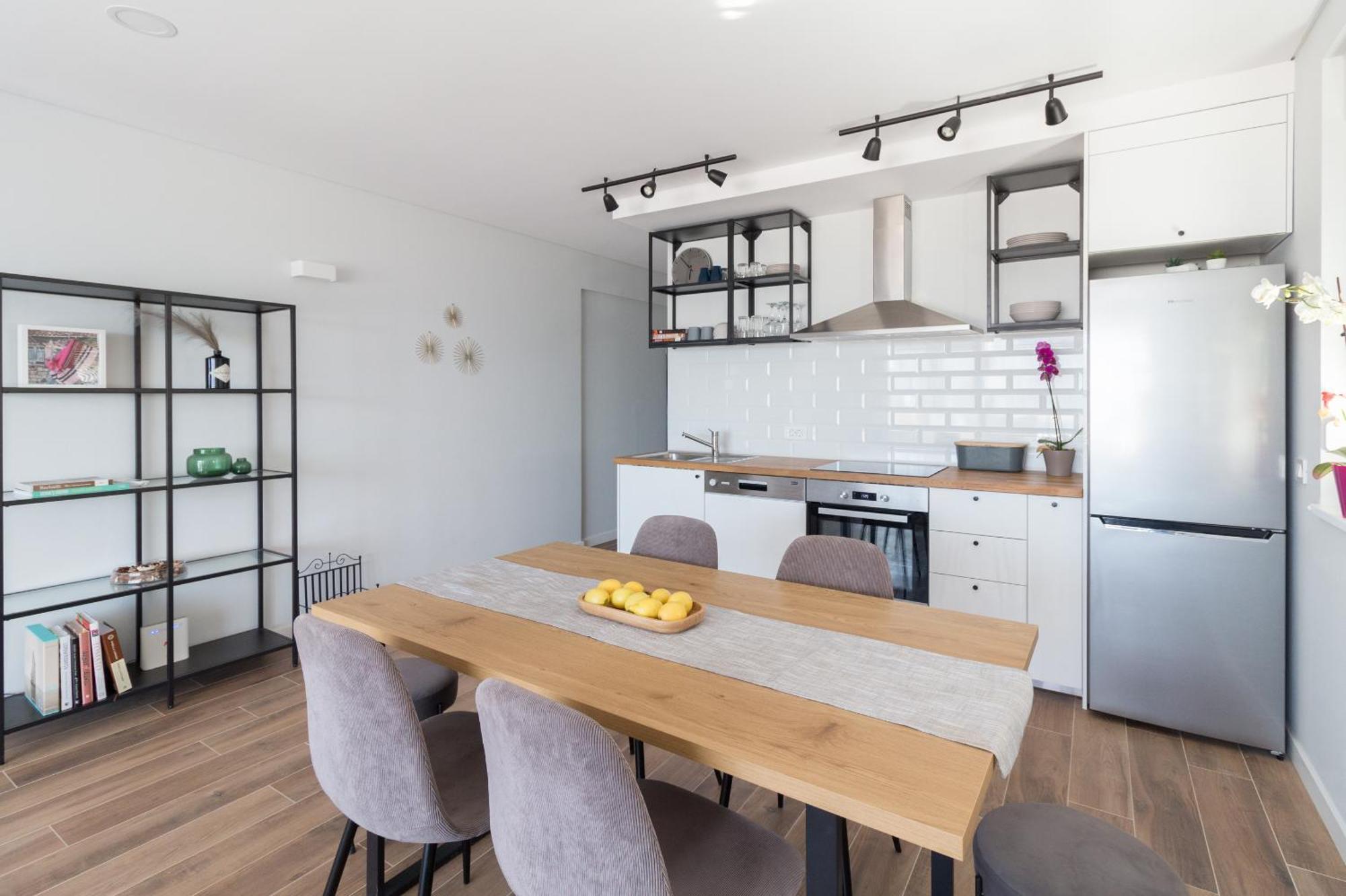B & R Summer Breeze Apartments ニン エクステリア 写真